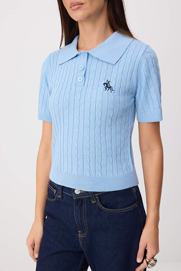 Açık Mavi At Nakışlı Polo Yaka Saç Örgü Bluz TWOSS26BZ00163 - 3