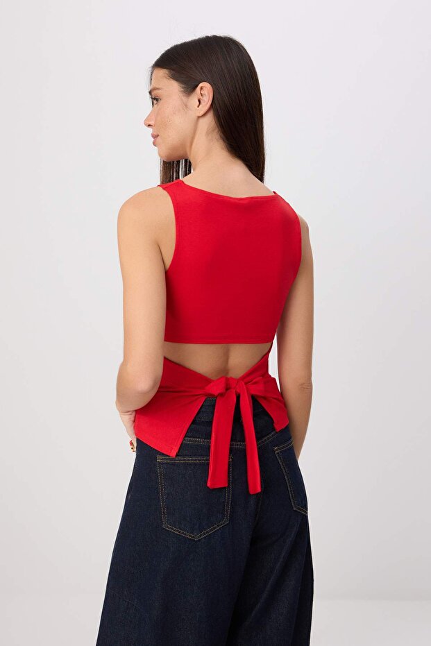 Kırmızı Düz Fitted Kayık Yaka Kolsuz Bağlama Detaylı Premium Yumuşak Örme Bluz TWOSS26BZ00672 - 4