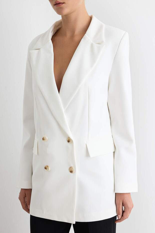 Beyaz Oversize Astarlı Düğmeli Dokuma Blazer Ceket TWOAW22CE0167 - 3