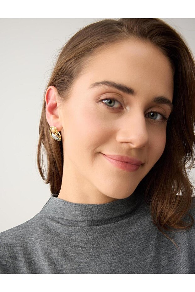 Silver Color Enamel Detailed Asymmetrical Figure Earrings