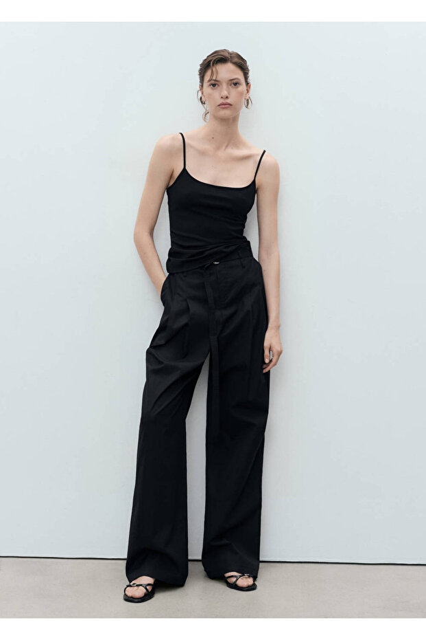Bluse mit dünnen Trägern - 2