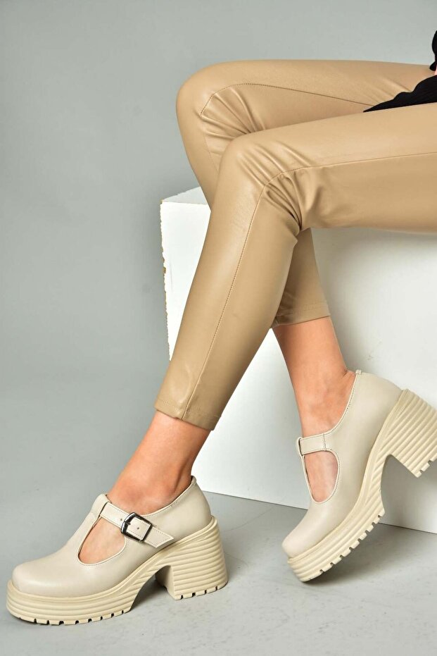 R996946509 Beige Thick Heeled Women's Shoes