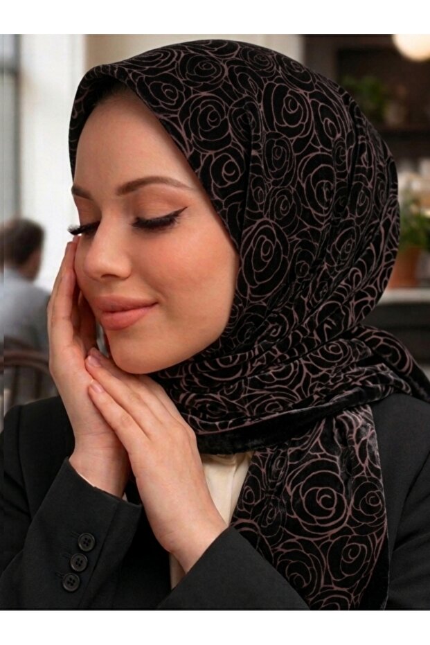 سلسلة وشاح فلامي منقوش من سلسلة كراميل