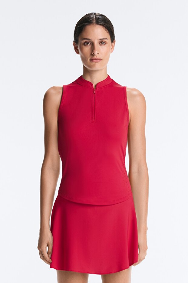 Technical sleeveless T-shirt with half zip