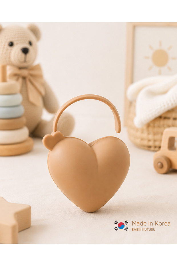 Tutbi Box Heart Pacifier Box (Tan Brown)
