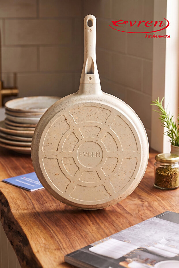 28 cm Cream Wavy Casting Pan - 3