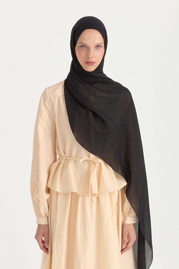 شال فيسكوز طبيعي أسود