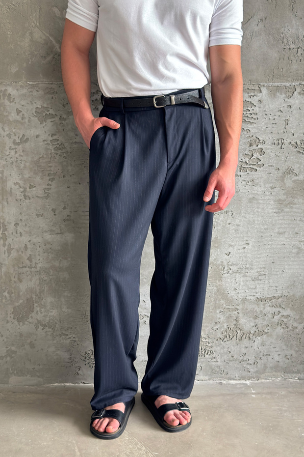 Men's Pleated Extra Baggy Fit Striped Fabric Trousers