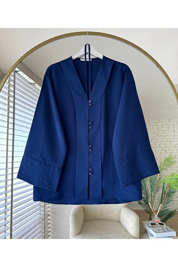 Women's Button Detailed Strawberry Fabric Kimono