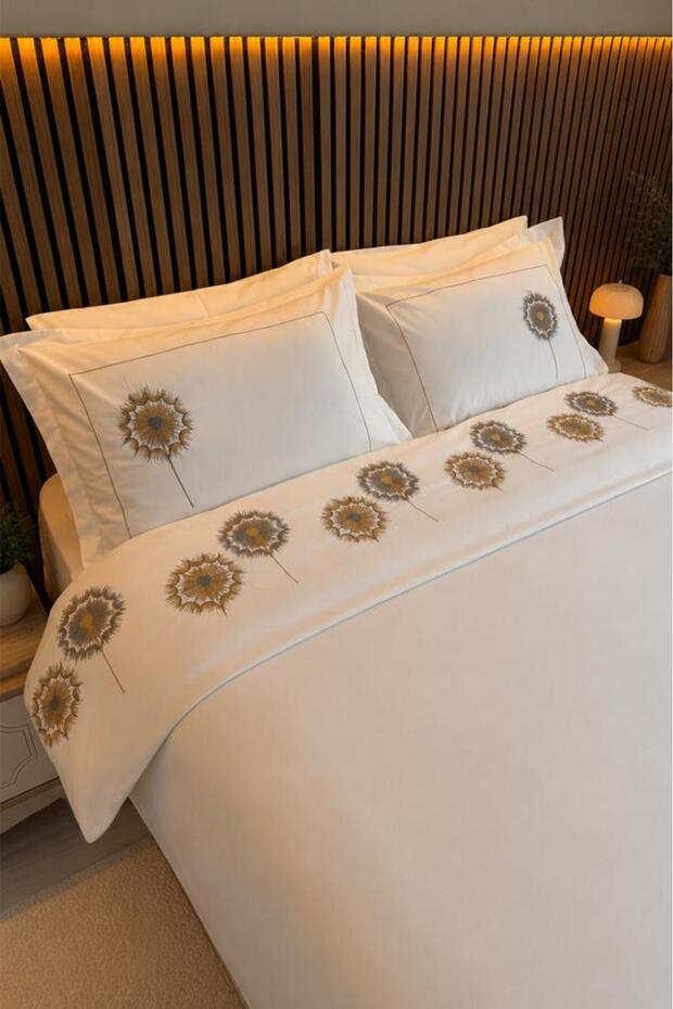 Solea Embroidered 6 Piece Duvet Cover Set Cream