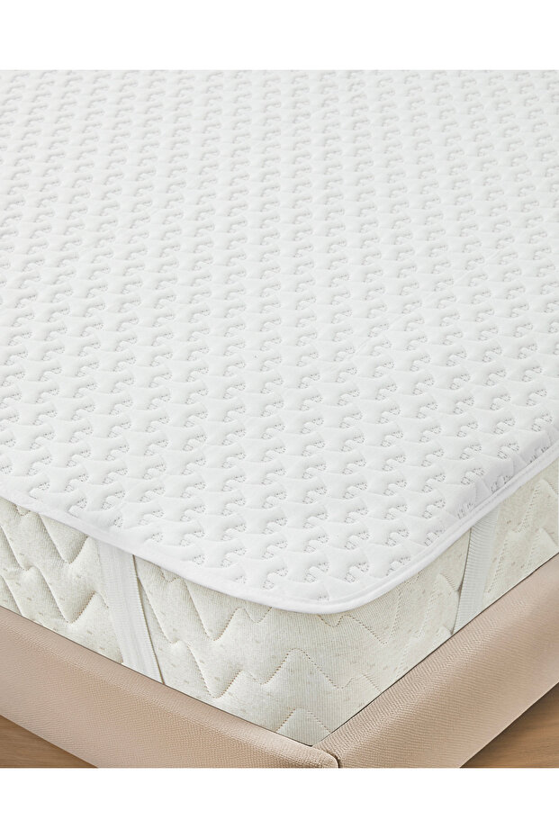 Shiny glitter jacquard knitted waterproof double mattress protector 160x200 cm silver