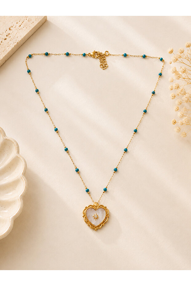Steel Blue Bead Detailed Pearly Heart Necklace