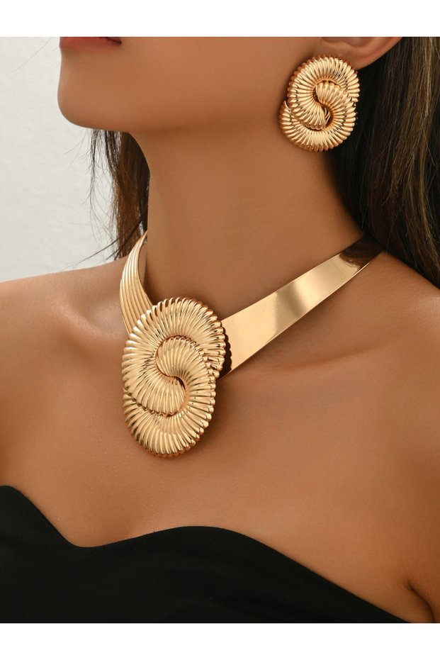 Retro Bohemian V-Shaped Necklace with Earrings Set