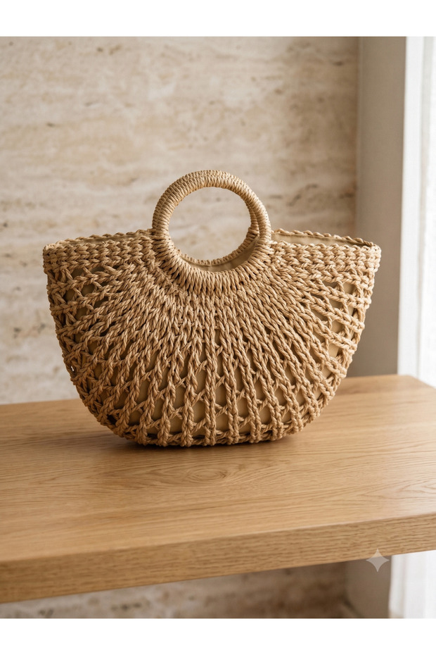 حقيبة من القش بلون الجمل 24x35 CNT1102