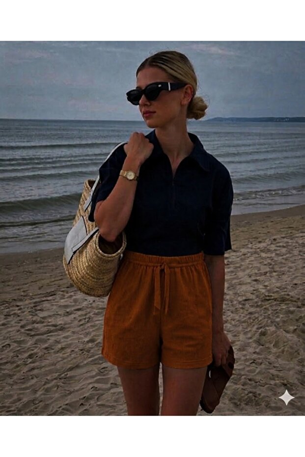 Comfortable Fit Shorts with Elastic Waist