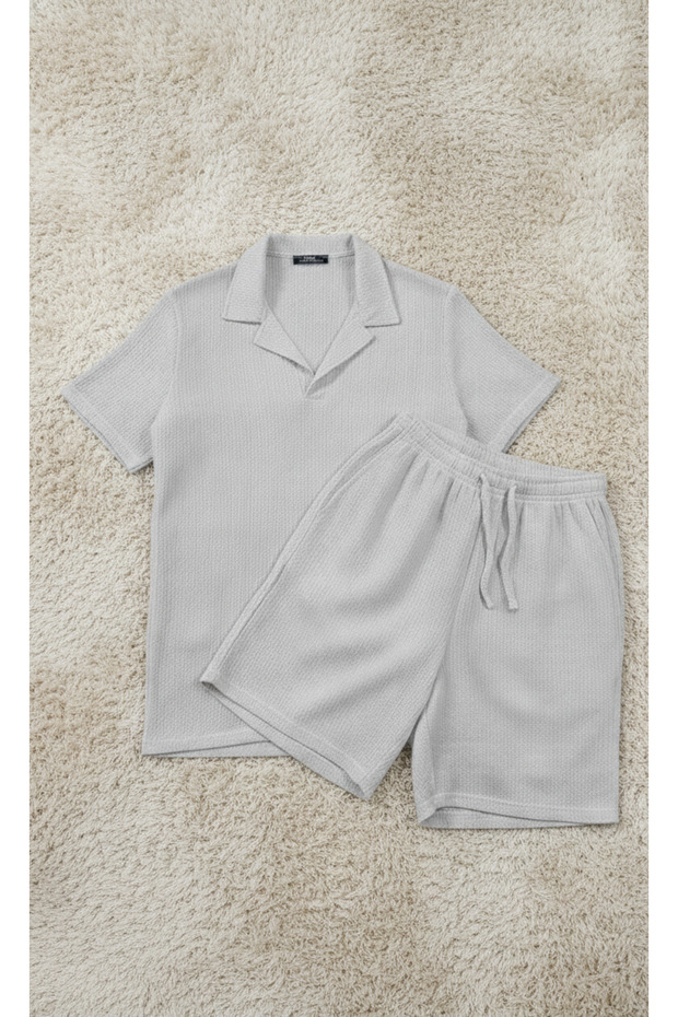 Light Gray Men's Wrinkled Fabric Summer Lycra Polo Collar Short Sleeve Tshirt and Shorts Set