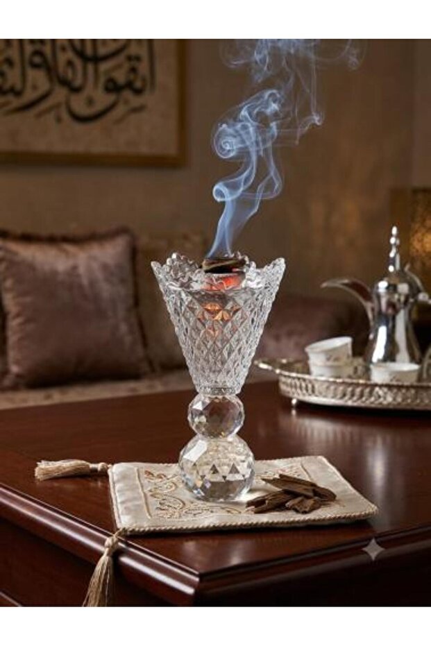 مبخرة كريستال فاخرة – تصميم ألماس أنيق