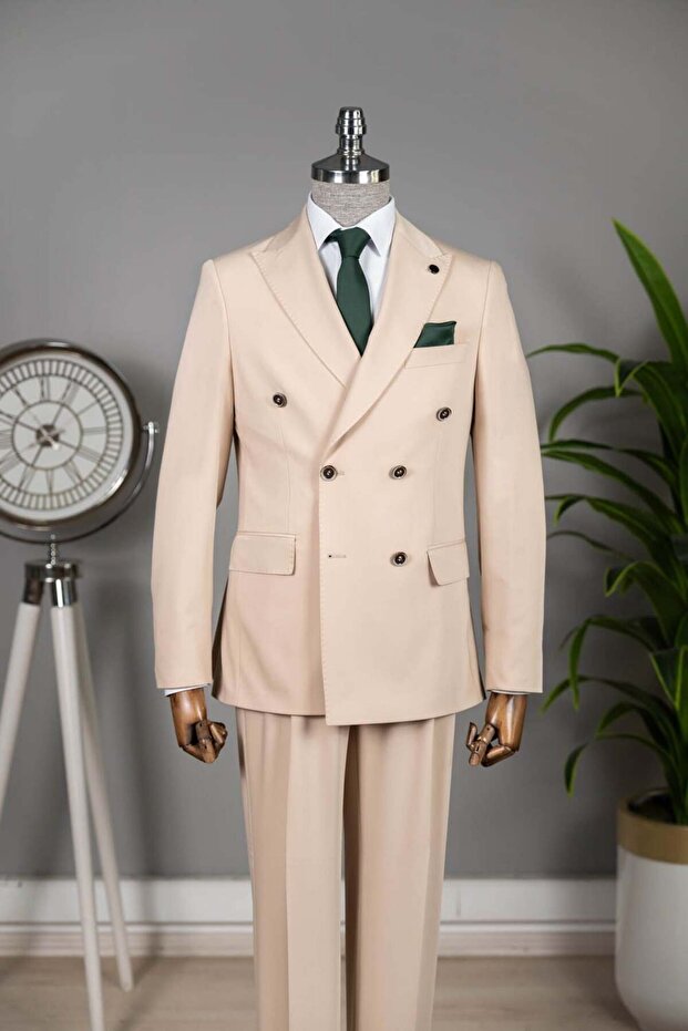 Exclusive Double-Breasted Suit Dark Beige