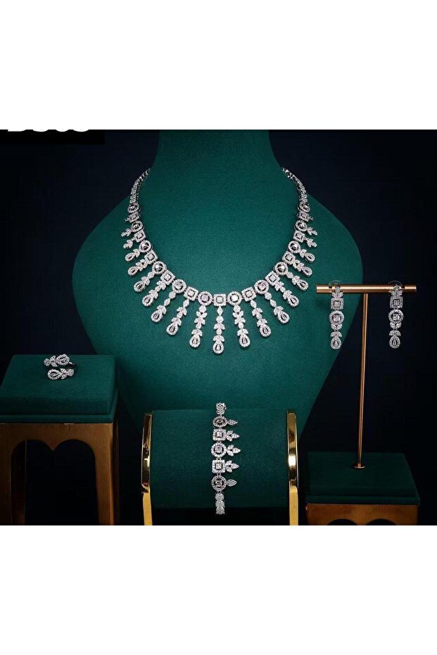 Diamond Precision Zircon Accessory Set with Box
