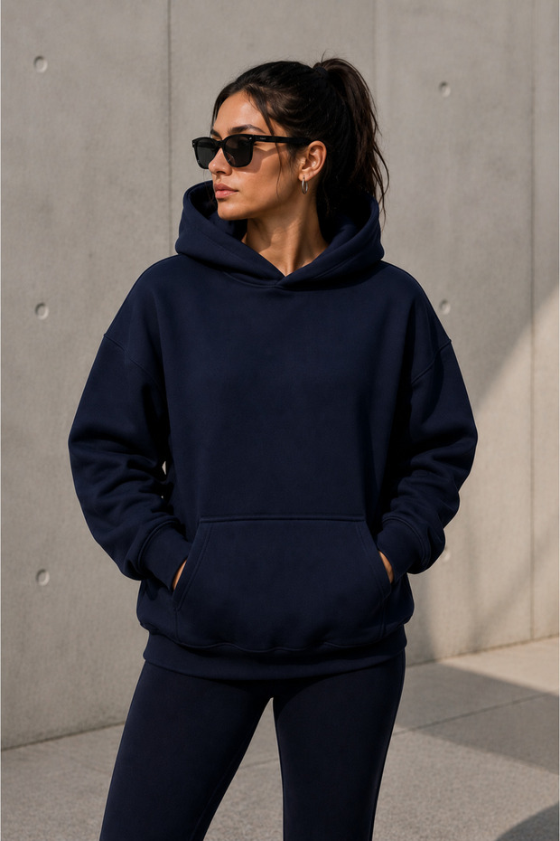 Women's Winter Oversize Hooded Sweatshirt