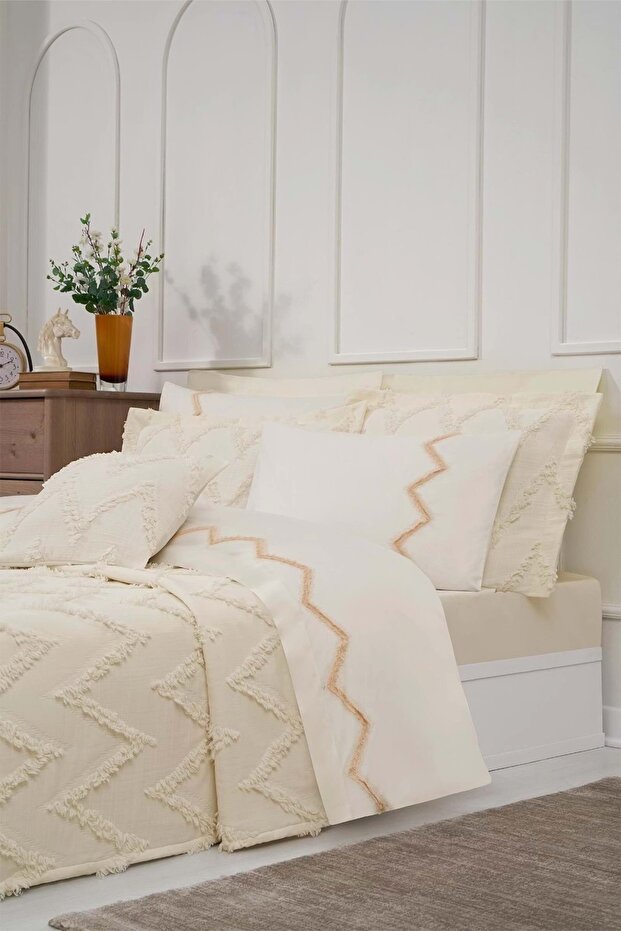 Chevron Cream - Double Bed Cover and Duvet Cover Set (6 Pillowcases)