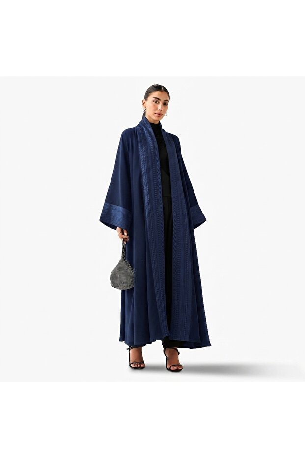 عباءة كلاسيكية مطرزة - HM