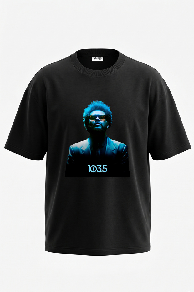 تي شيرت أسود كبير الحجم مطبوع بتصميم The Weeknd_3