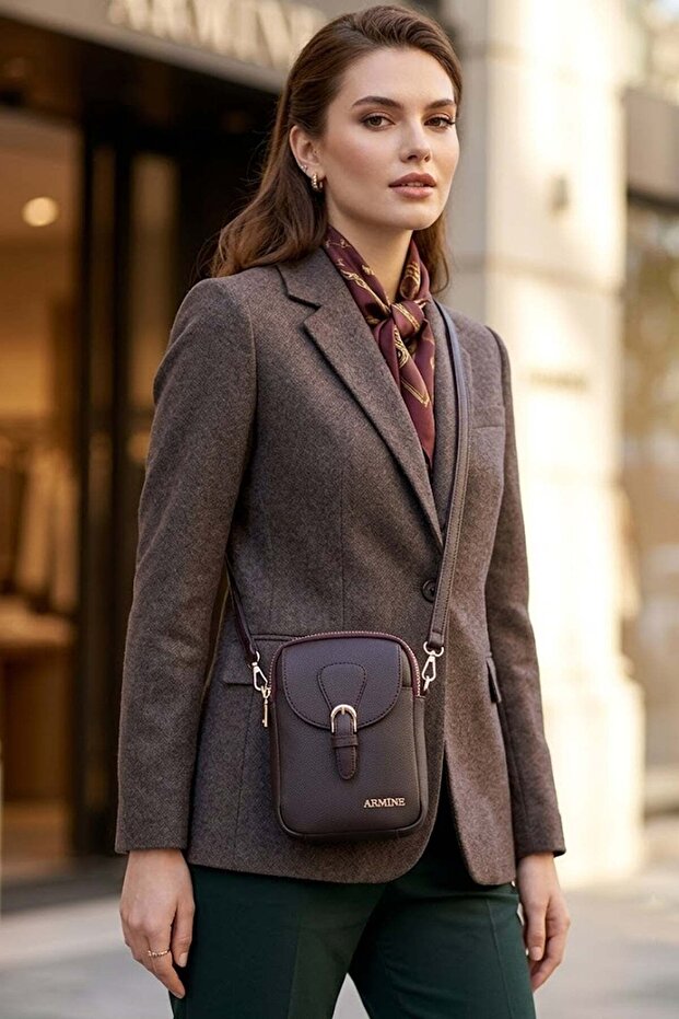 406-26Y Women's Shoulder Bag Brown