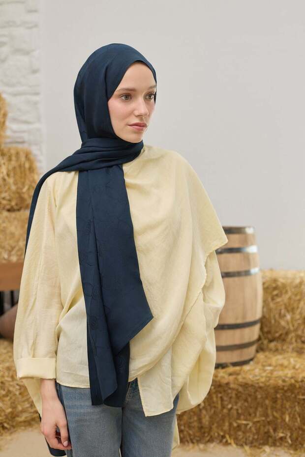 Na'I Pure Dama Pattern Shawl Dark Navy Blue