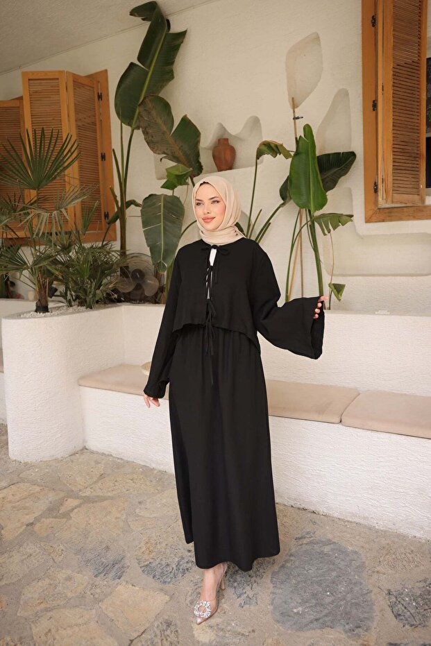 طقم تنورة ألاكاتي - أسود
