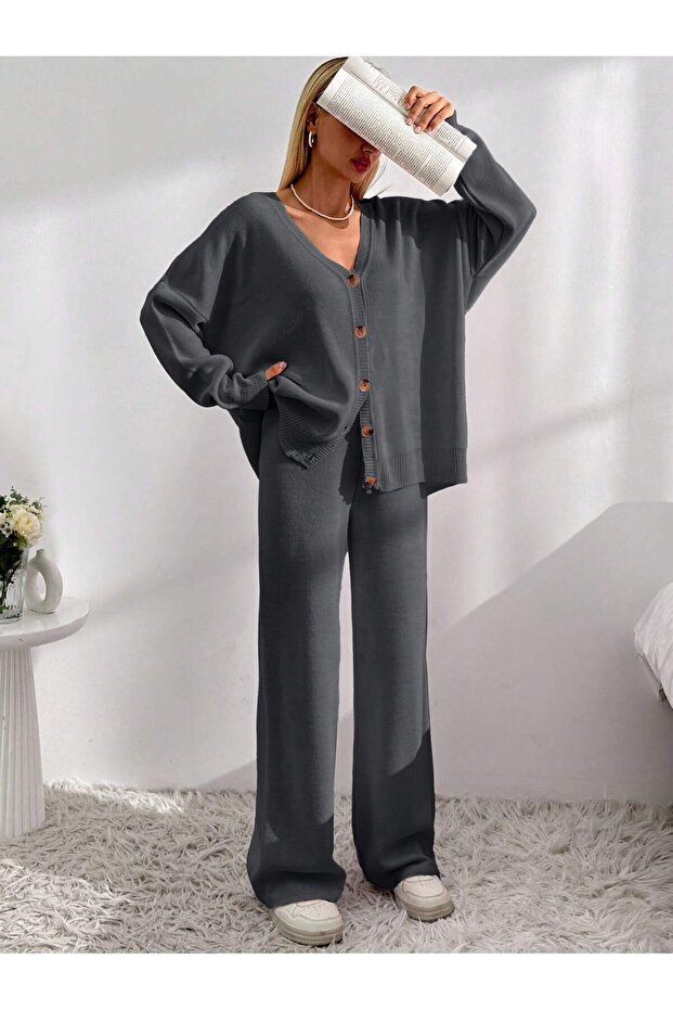 Hijab suit