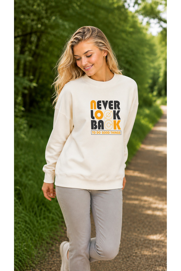 Women's Never Look Back Written Round Neck Casual Sweatshirt