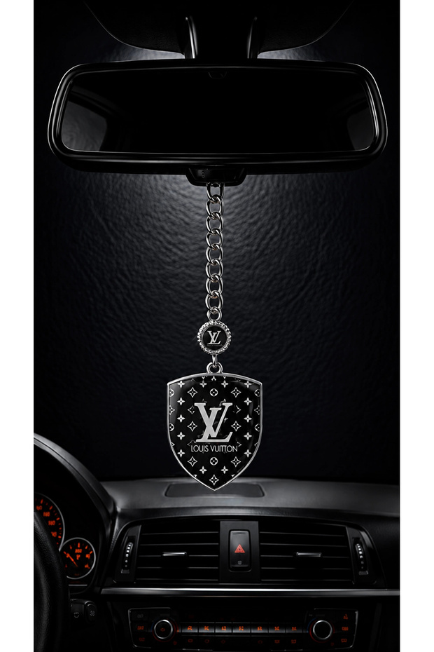 XL Chain Mirror Ornament – Stylish Design, Durable Chain