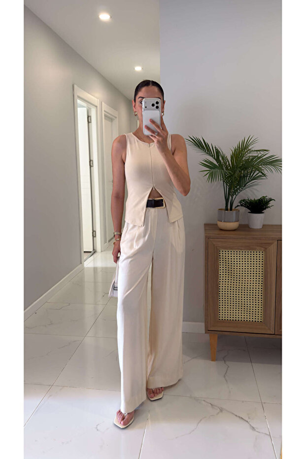 Tenwa Beige Belted Trousers