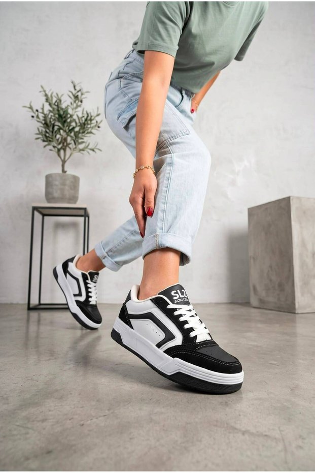 Women's White Black Sneaker Casual Sports Shoes 070