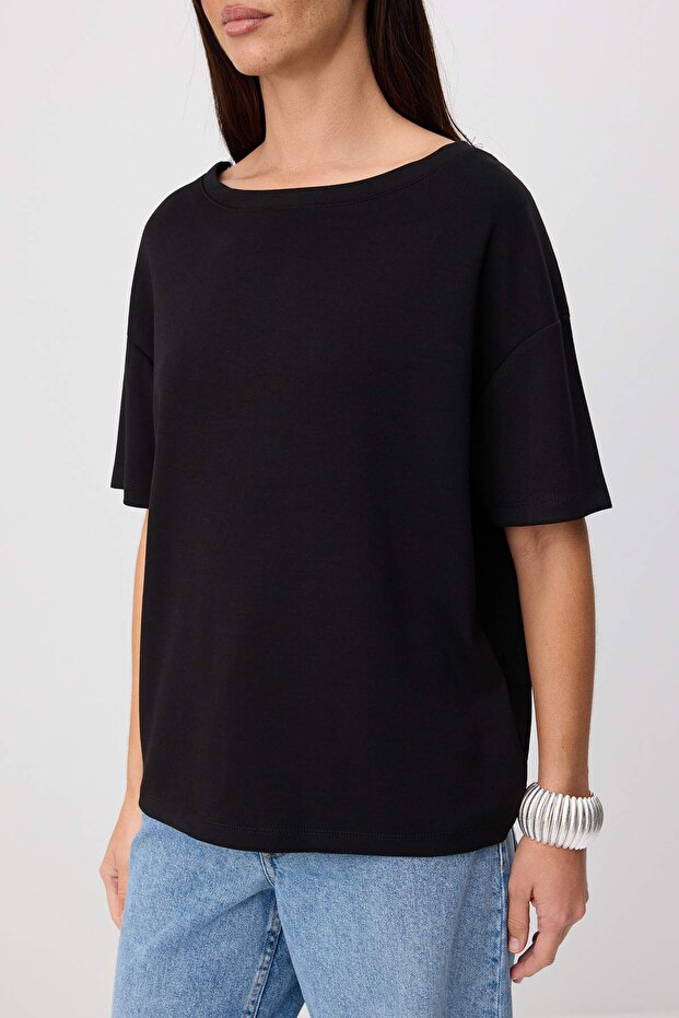 Siyah Regular/Normal Kalıp V Yaka Kolsuz Dantel Detaylı Krep Örme T-shirt TWOSS26TS00305 - 3