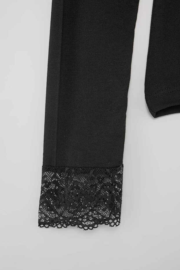 Siyah-Ekru Fitted/Vücuda Oturan V Yaka Dantel Detaylı Yumuşak Örme Bluz TWOAW27BZ00050 - 6