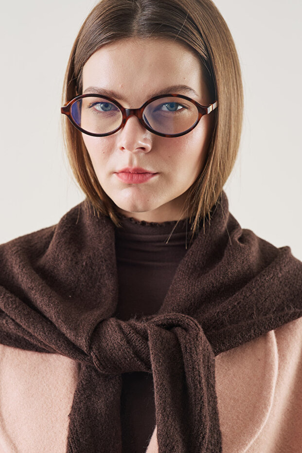Triangle-Shaped Scarf Brown - 2