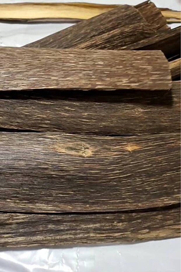 Laotian AAA Chip Oud - أوقية 28 جرام
