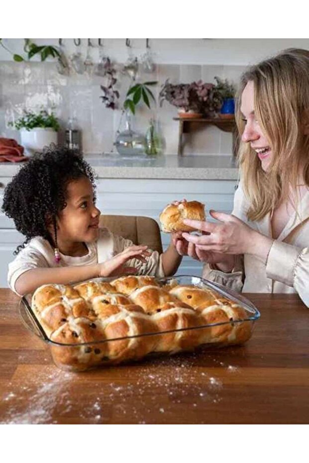 Pyrex Borosilicate Glass Rectangular Roaster Pan 35x23x7cm - Clear