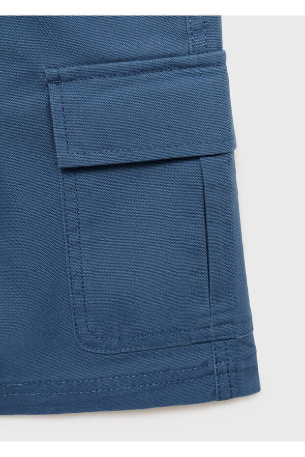 Bermudashorts mit Cargotaschen - 4