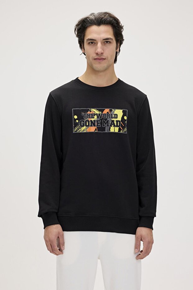 CAEN CREWNECK / NIGHT سويت شيرت أسود للرجال