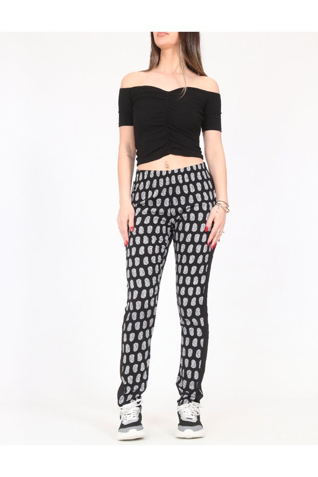 Pantaloni, Negru