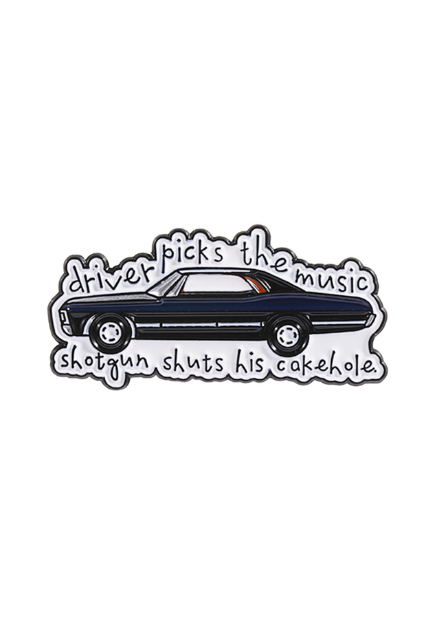 QHXZ3715 Punk Rock Band Hard Enamel Pins Skeleton Hand Gesture Heavy Metal Music Album Brooch Lapel