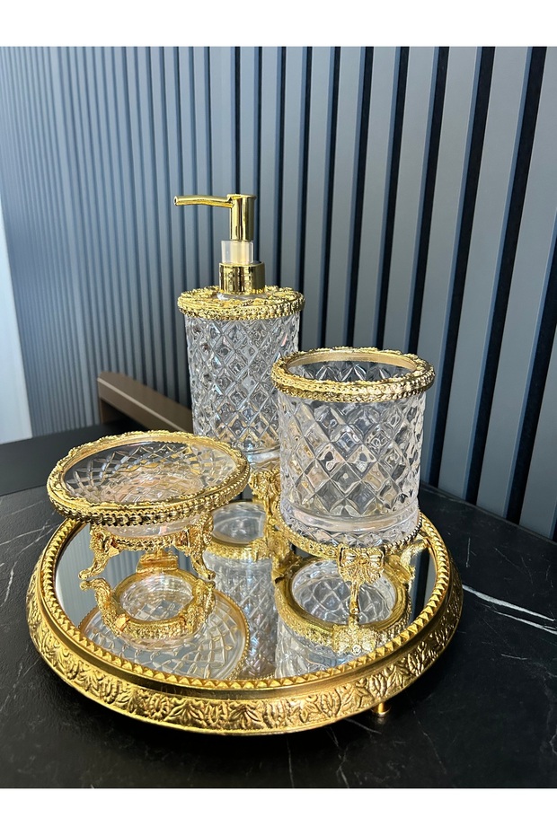 Premium Gold Glass Bathroom Set 4 Pieces with Mirrored Tray Crystal Patterned Liquid Soap Dispenser Toothbrush Holder Soap Dish Luxury Bathroom Accessory