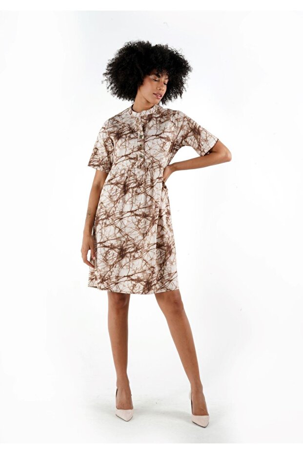 Patterned Buttoned Stand-Collar Comfort Dress (B24-384 00)