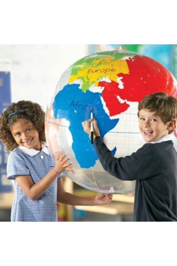 Inflatable globe