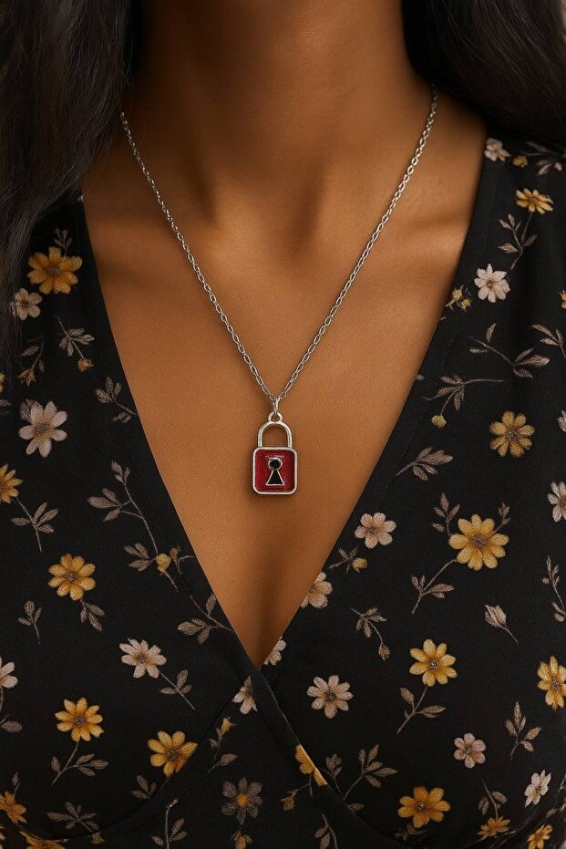 Red Lock Unisex Necklace – Minimal and Stylish Design