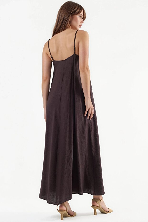 Busem V-Neck Midi Basic Dress - 3
