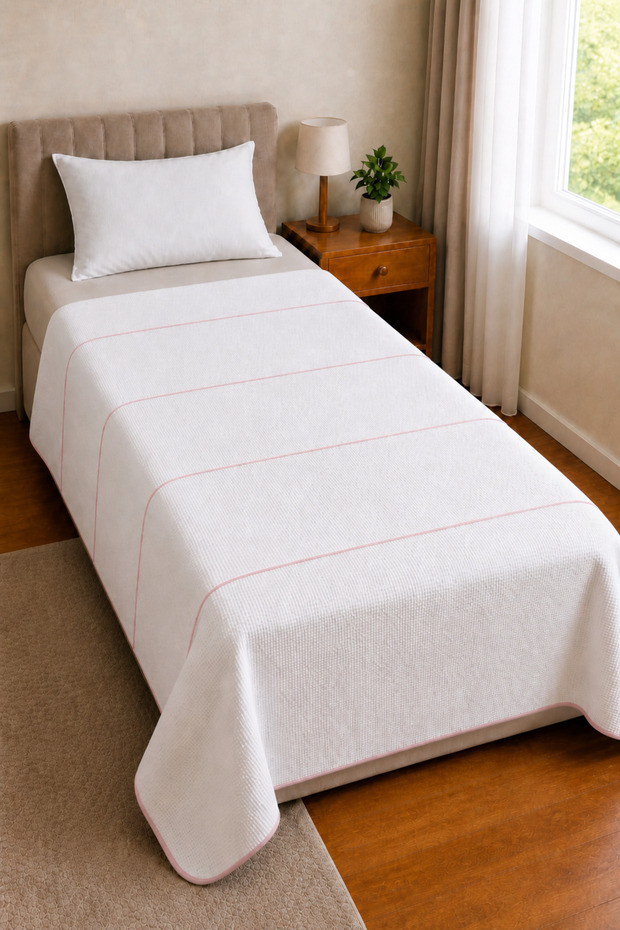 100% Cotton Waffle Pike Bedspread 160X250 cm with Piping Detail